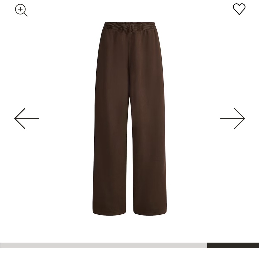 SKIMS Espresso Boyfriend Fleece Sweatpants - Picture 8 of 13